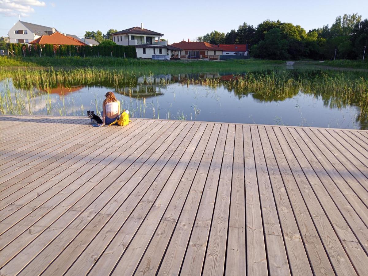 Ap. Near Thermal Bath Папа Екстер'єр фото
